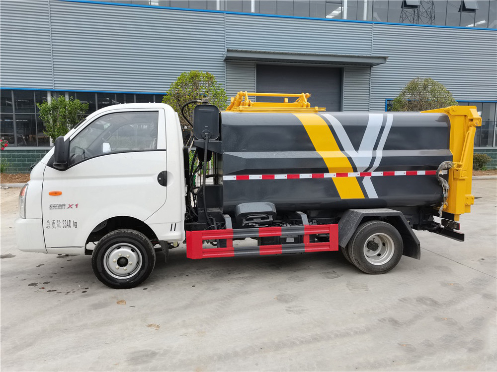 凱馬瑞航4.5方藍(lán)牌側(cè)裝壓縮垃圾車