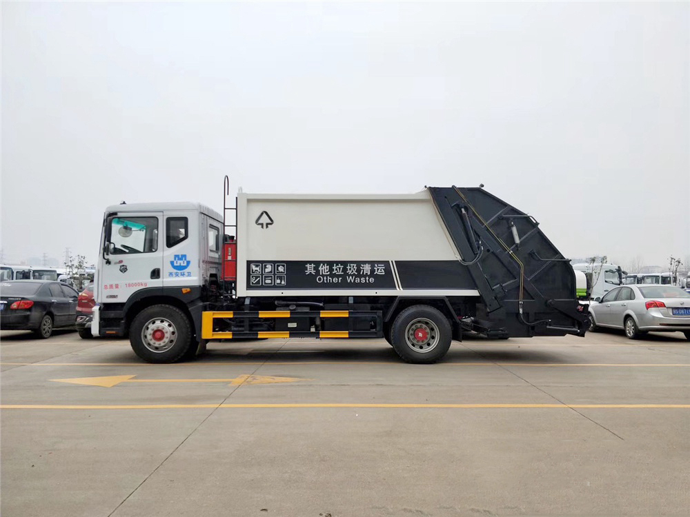 東風D9 12方壓縮垃圾車