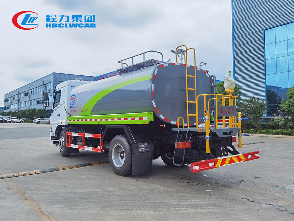 12方新款智能灑水車