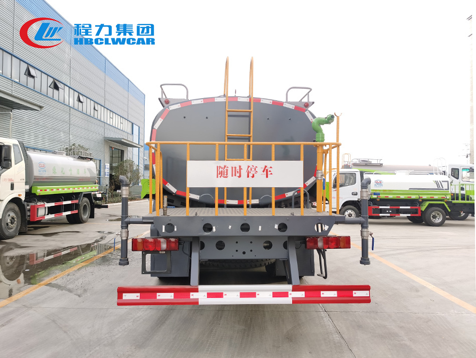 18-20方重汽后雙橋灑水車