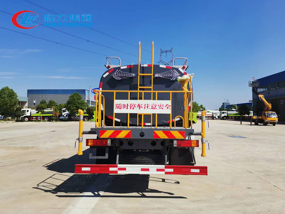 陜汽軒德15方灑水車