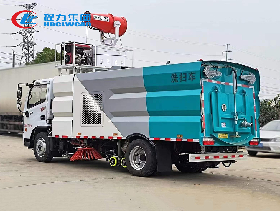東風(fēng)大多利卡洗掃車(chē)4方塵箱.5方水箱