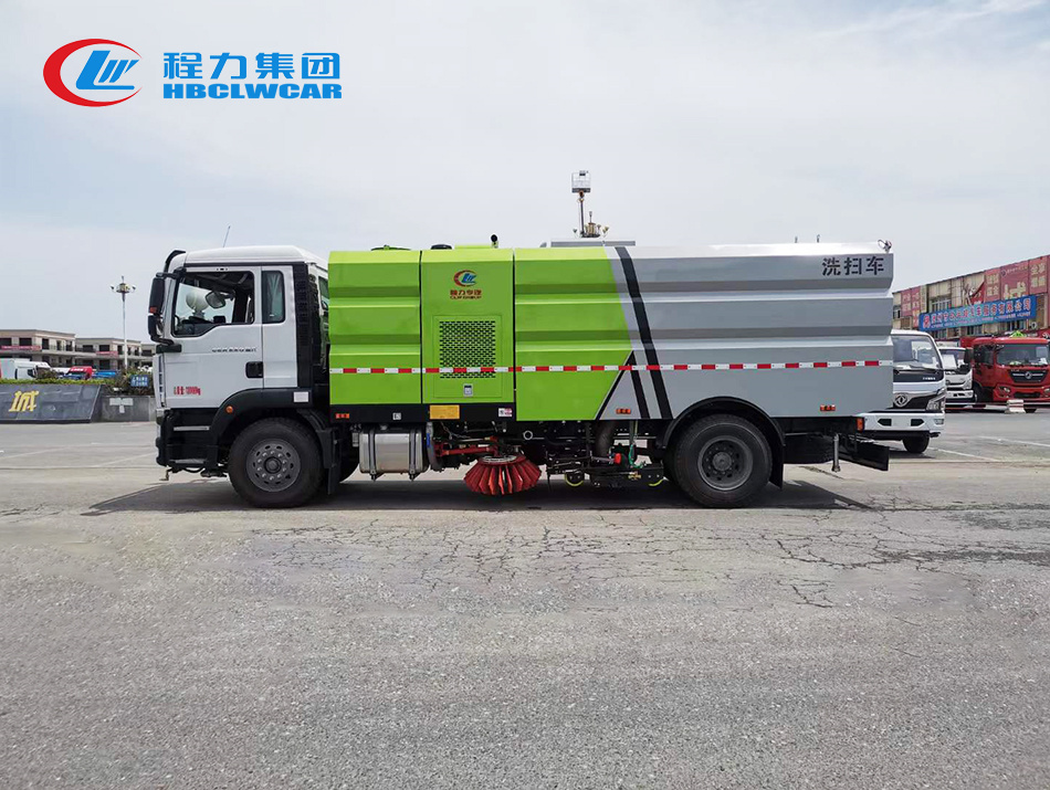 重汽汕德卡洗掃車