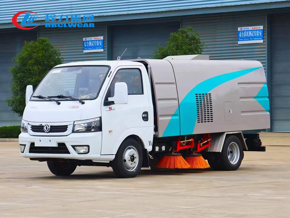 東風(fēng)途逸藍(lán)牌掃路車
