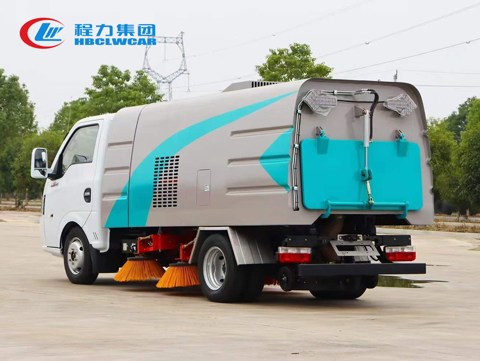東風途逸藍牌掃路車