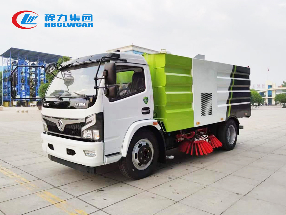 東風(fēng)大福瑞卡掃路車