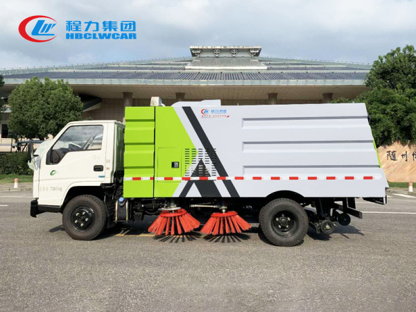 江鈴順達掃路車