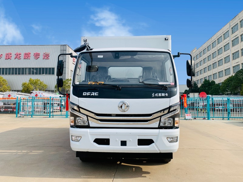 東風多利卡4.2米爆破器材運輸車
