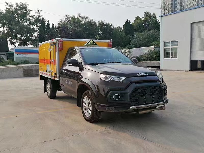 江鈴皮卡爆破器材運輸車