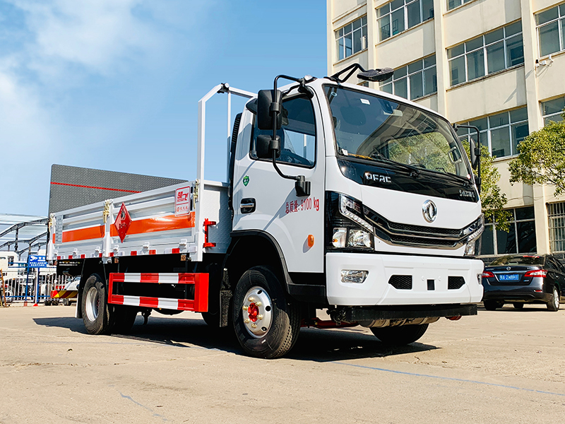 東風4.2米黃牌氣瓶運輸車