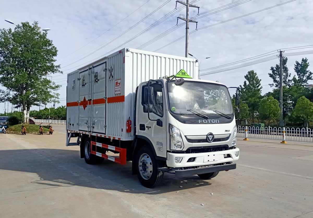 福田奧鈴5米2易燃氣體廂式運輸車