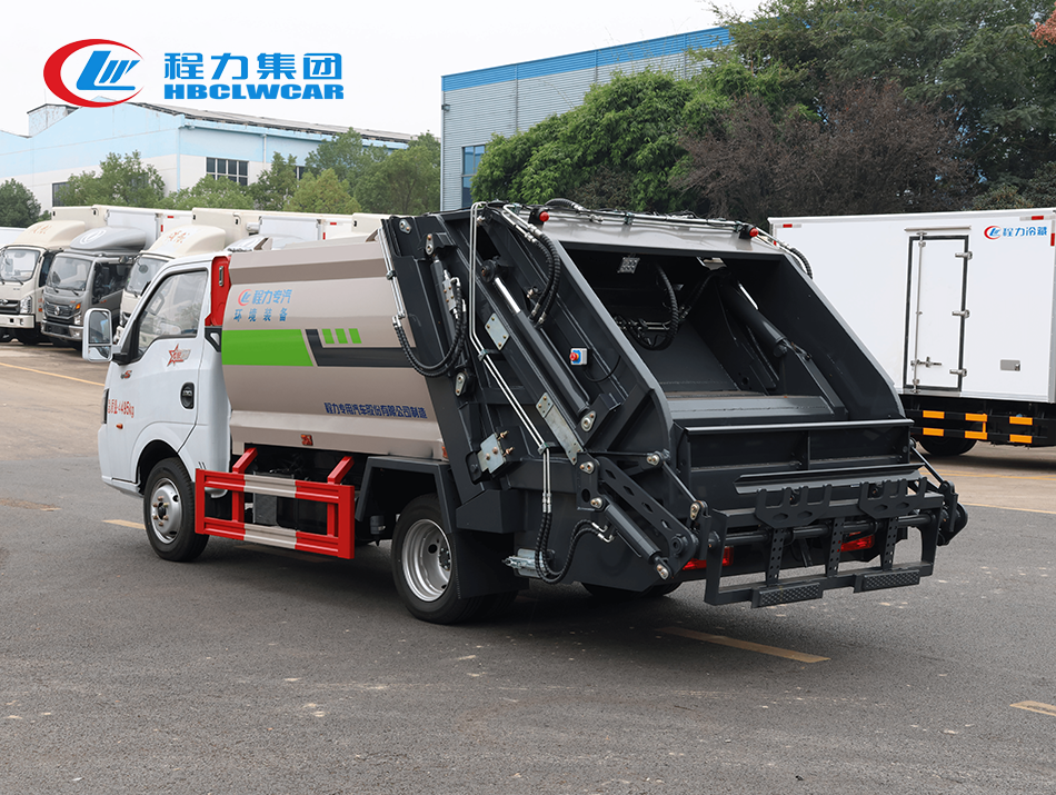 東風途逸4方壓縮垃圾車