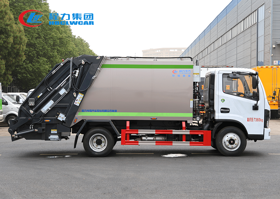 東風(fēng)小多利卡6方壓縮垃圾車