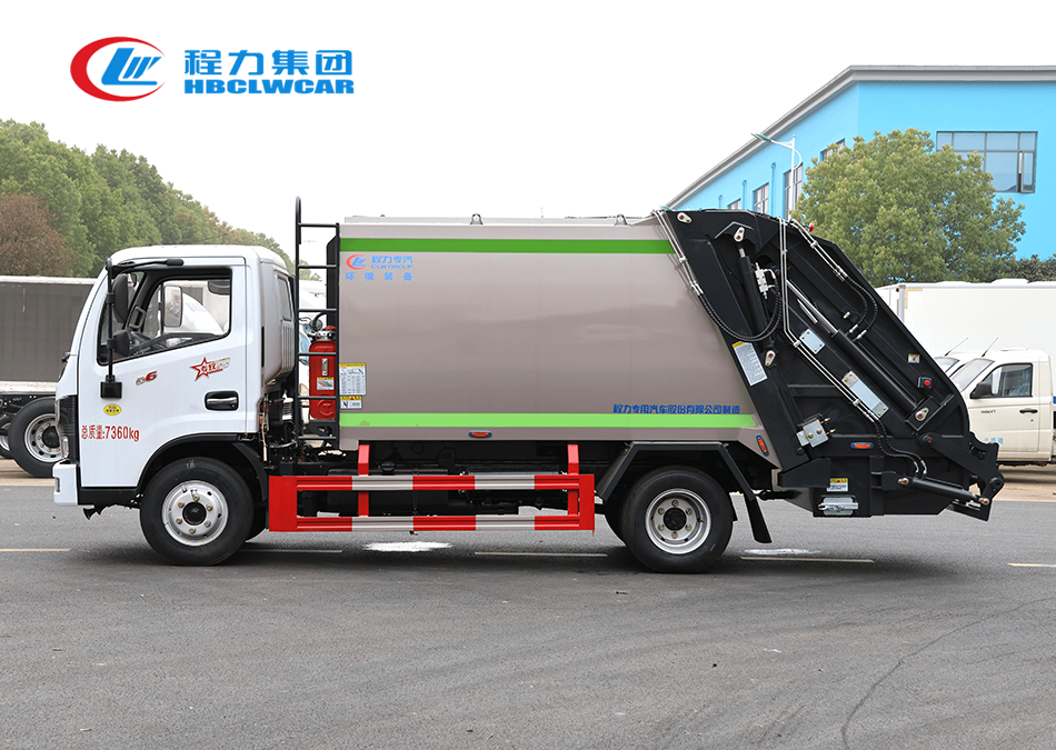 東風(fēng)小多利卡6方壓縮垃圾車