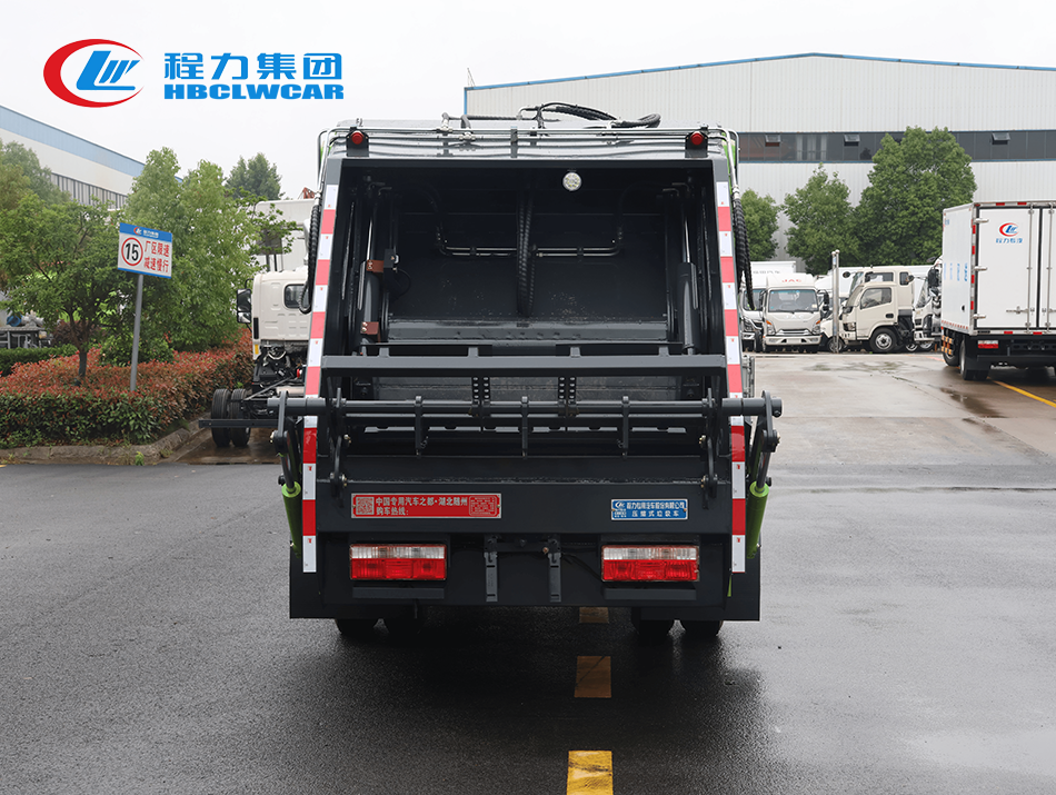 東風福瑞卡6方壓縮垃圾車