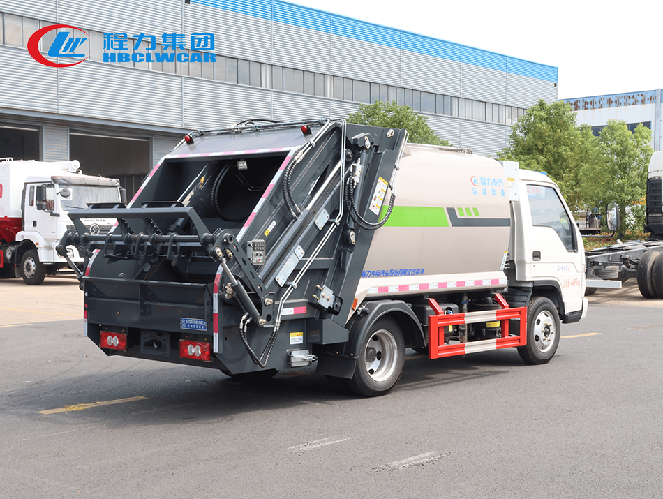 福田小卡之星5.8方壓縮垃圾車弧形廂體
