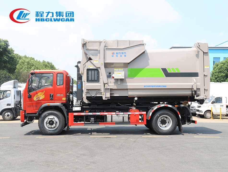 重汽豪曼勾臂垃圾車(chē)