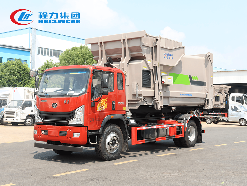 重汽豪曼勾臂垃圾車